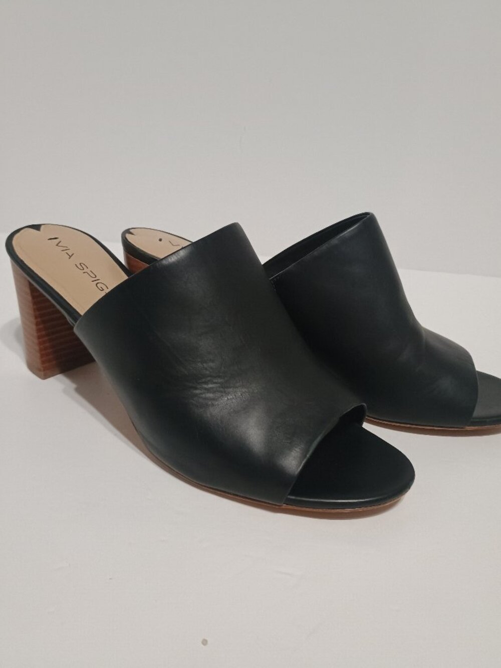 Via Spiga Black Leather Mule Heels Women's Size 10 EUR 40 Open Toe Slide Sandals
